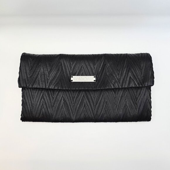 Komarov Handbags - Komarov Textured Fabric Clutch Purse - Black - EUC